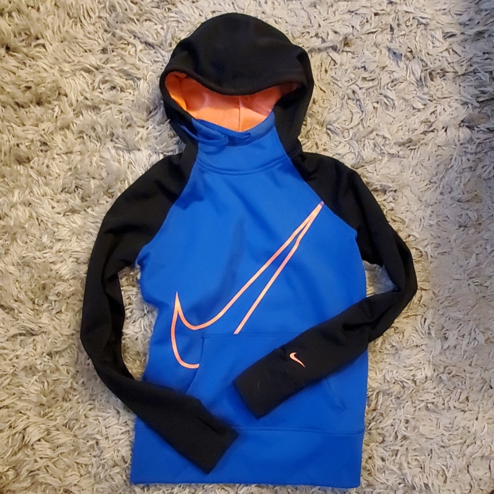 Nike womens size small therma fit hoodie